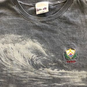 Vtg Hawaii wave t shirt